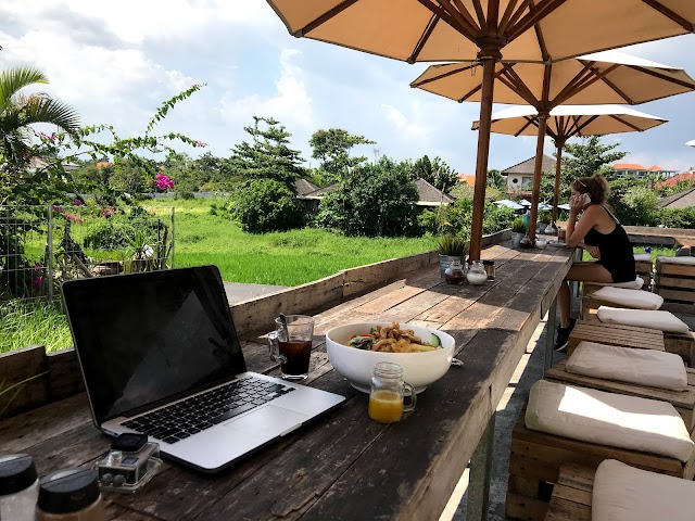 cafe sarapan pagi estetik di Bali